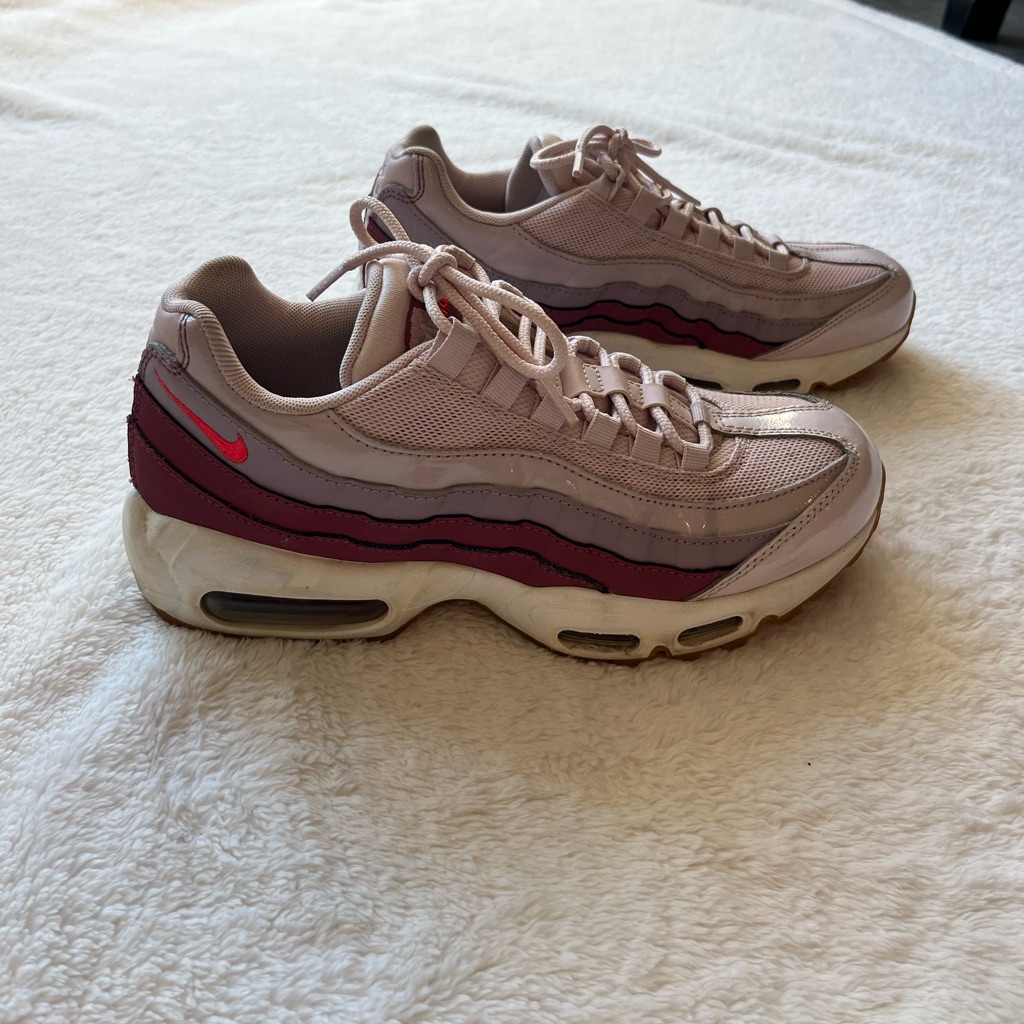 Womens Nike Air Max